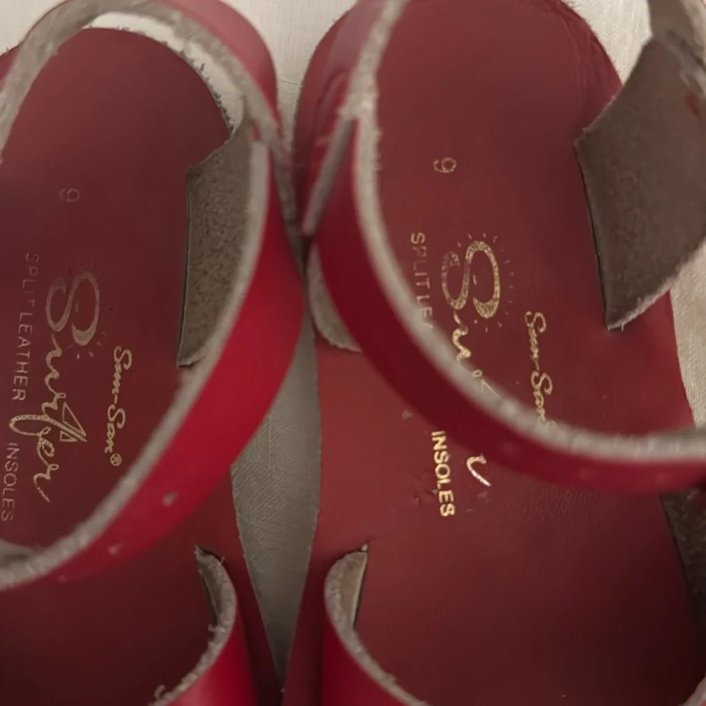 Salt Water Surfer Sandal - Picture 3 of 4